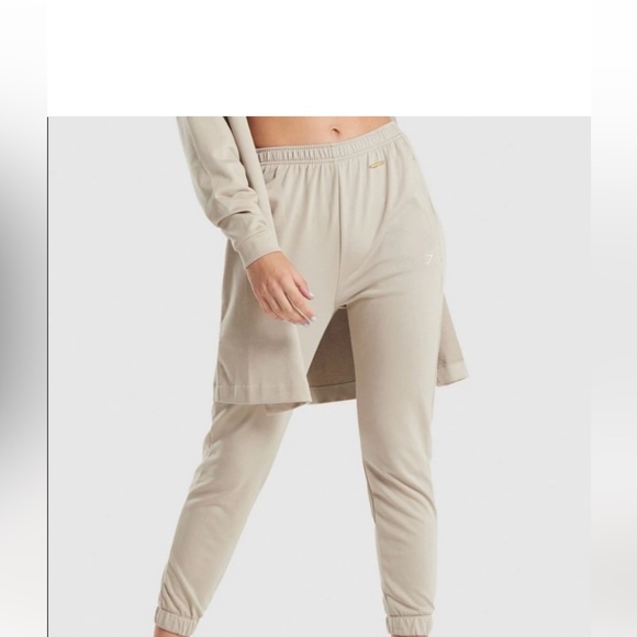 GYMSHARK matching sweat set 🤎 - Picture 5 of 6